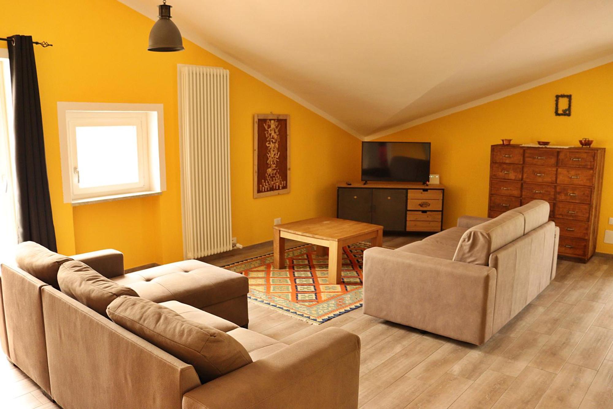 Lo Barbaboc Aparthotel Charvensod Exterior photo